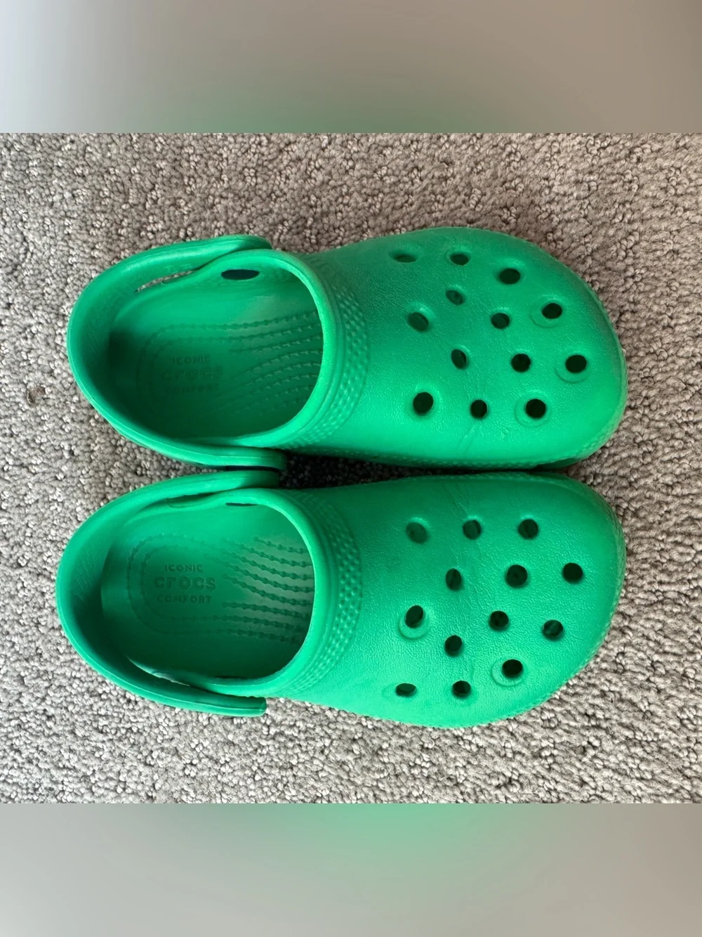 Crocs Classic Clogs Green Youth Size 9 Kids Good Condition